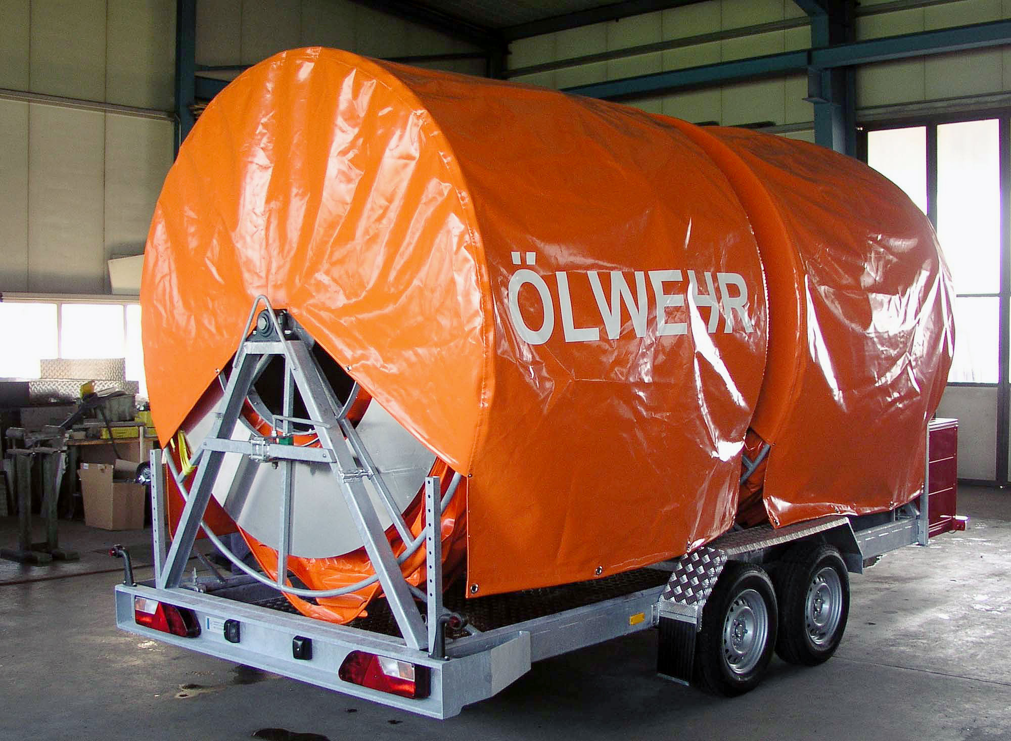 Blachen nach Mass - Verdecke Ölwehranhänger