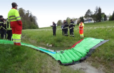 Hochwassersperre im Einsatz